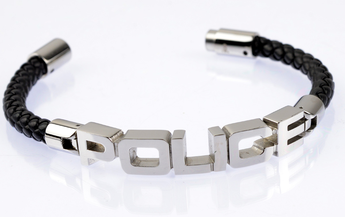 http://www.police.ne.jp/images/police-bracelet-signaturn-03.jpg