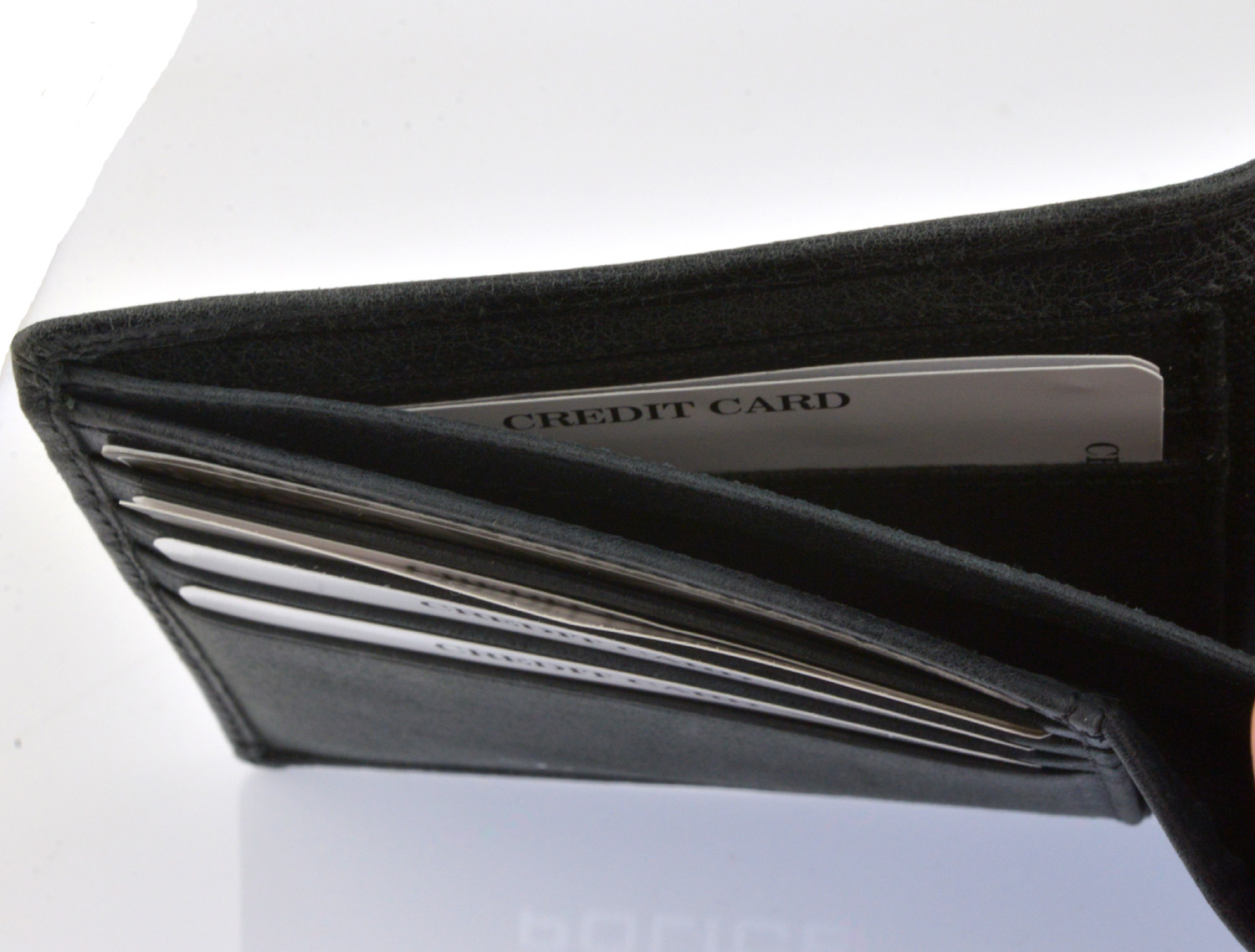 http://www.police.ne.jp/images/police-edge-wallet-2-black-04.jpg