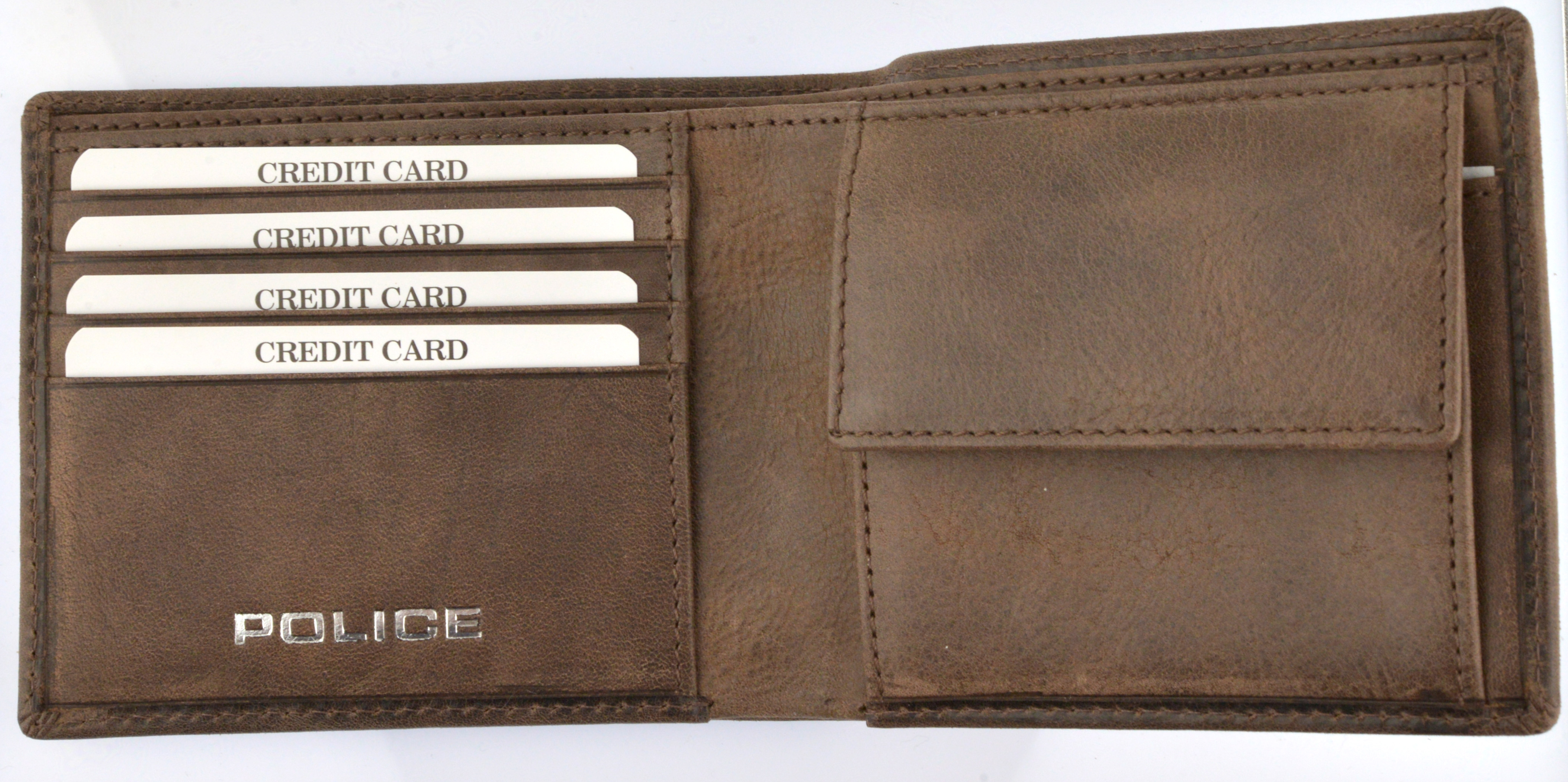 http://www.police.ne.jp/images/police-edge-wallet-2-blaun-03.jpg