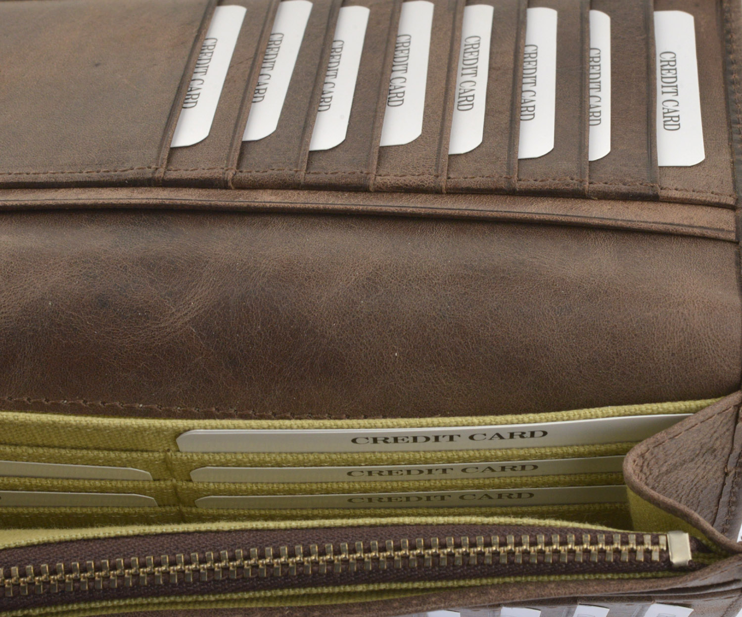 http://www.police.ne.jp/images/police-edge-wallet-blaun-04.jpg