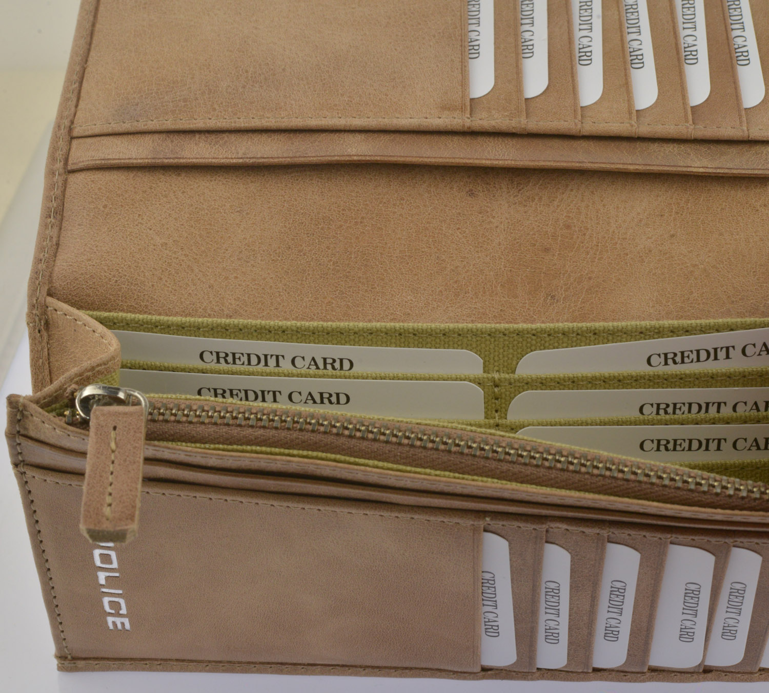 http://www.police.ne.jp/images/police-edge-wallet-camel-05.jpg