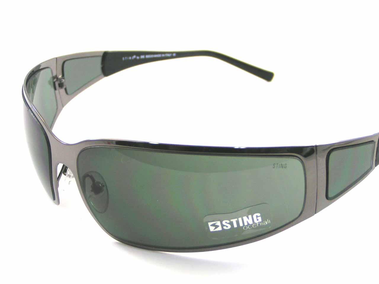 http://www.police.ne.jp/images/police-sting-sunglasses-4551M-568Y-4.jpg