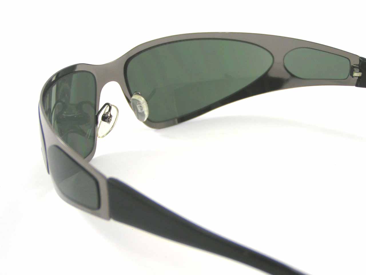 http://www.police.ne.jp/images/police-sting-sunglasses-4552M-568Y-5.jpg