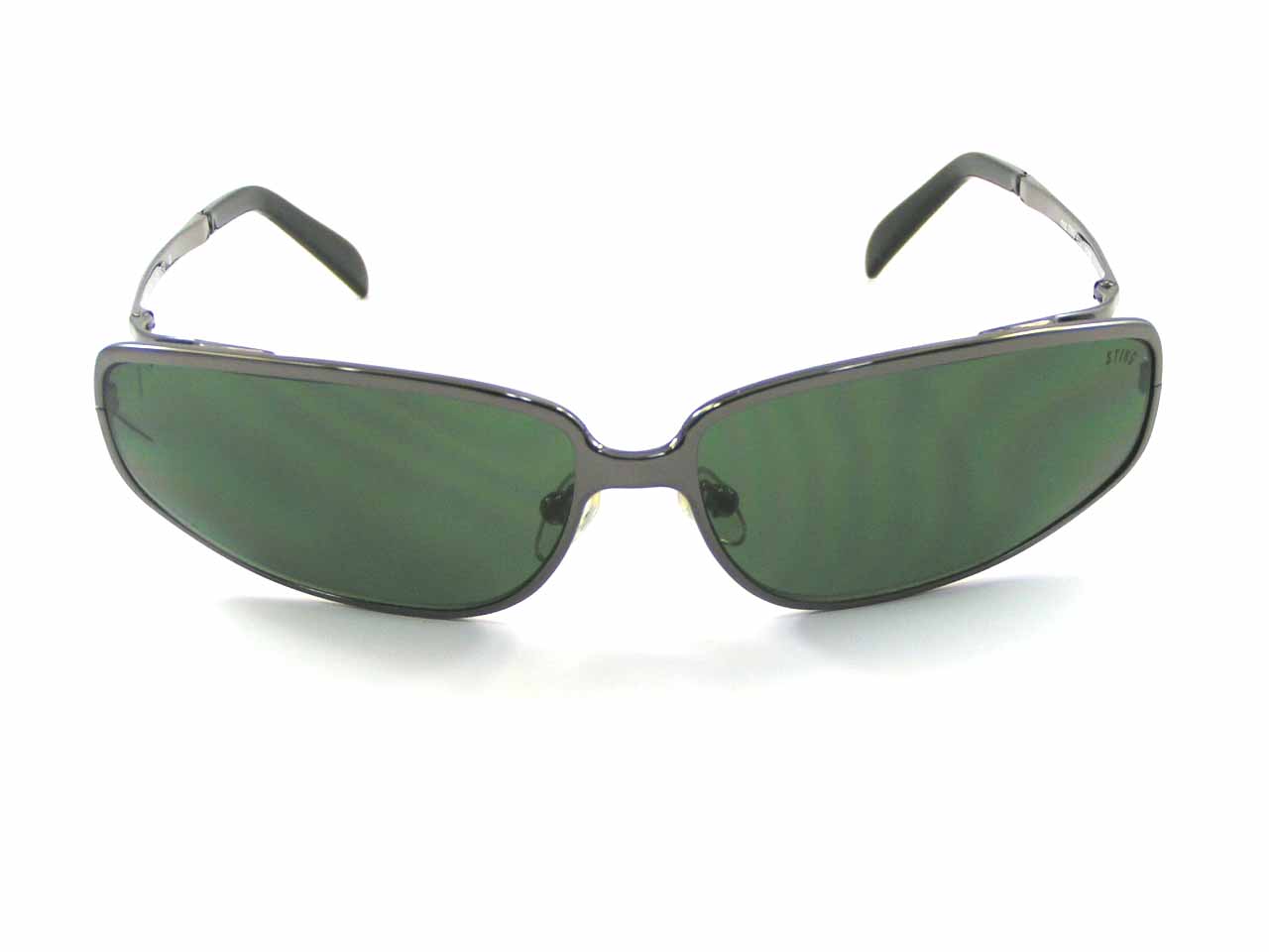 http://www.police.ne.jp/images/police-sting-sunglasses-4555M-568-3.jpg