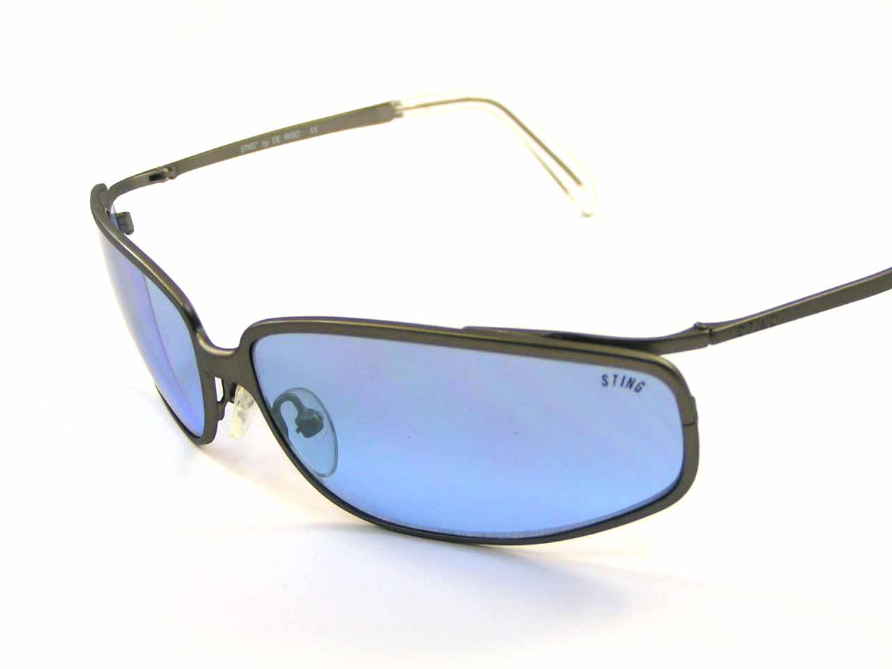 http://www.police.ne.jp/images/police-sting-sunglasses-4555M-627B-4.jpg