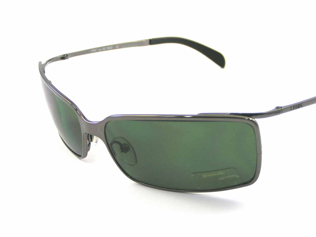 http://www.police.ne.jp/images/police-sting-sunglasses-4556M-568-4.jpg