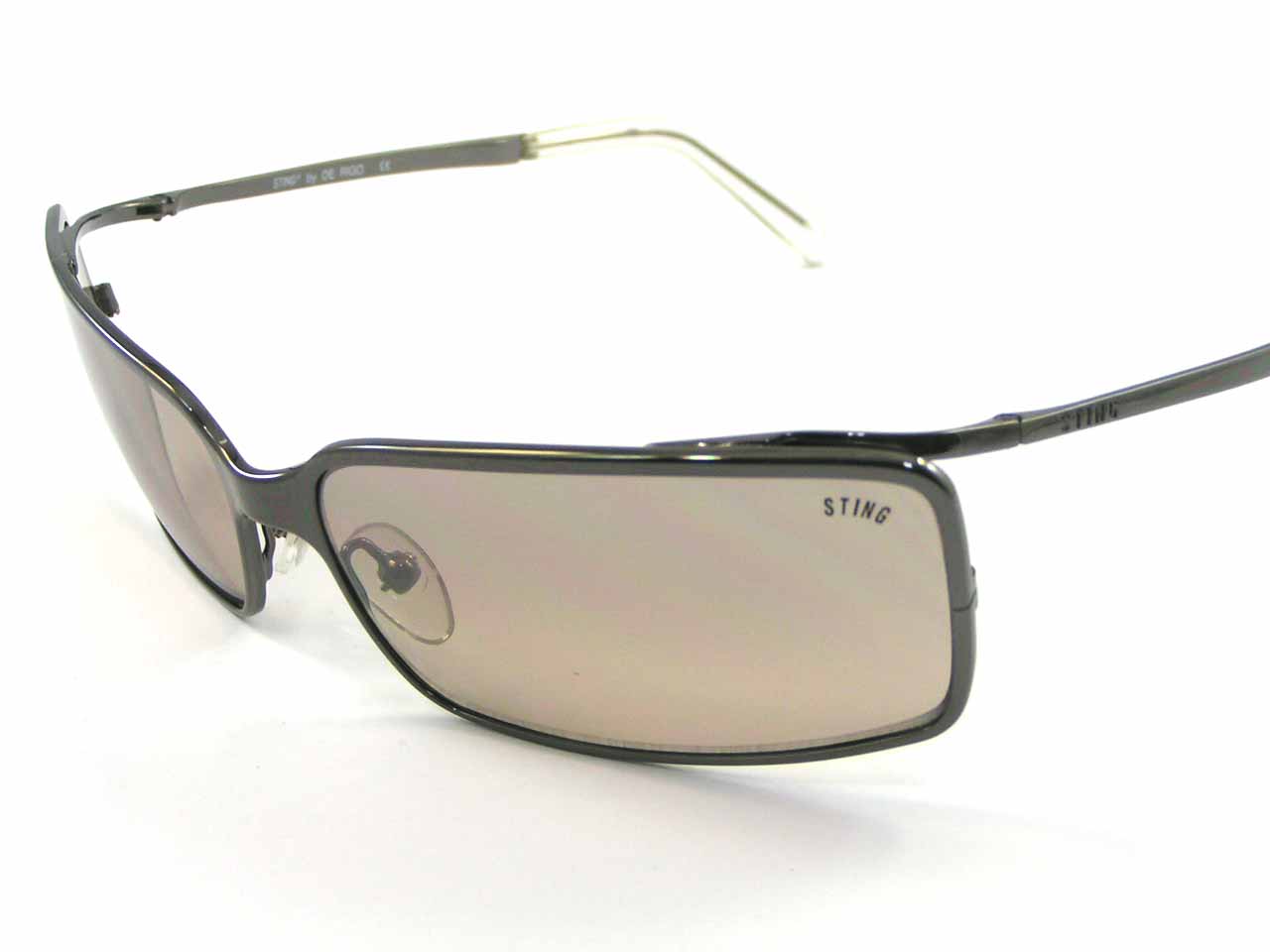 http://www.police.ne.jp/images/police-sting-sunglasses-4556M-568Y-4.jpg