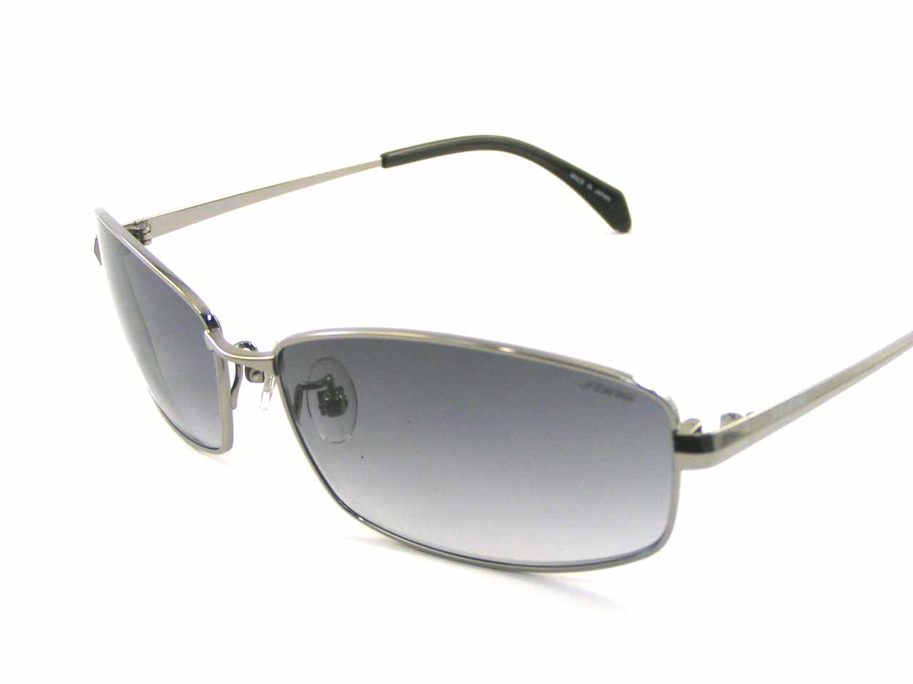 http://www.police.ne.jp/images/police-sting-sunglasses-4788J-583-4.jpg