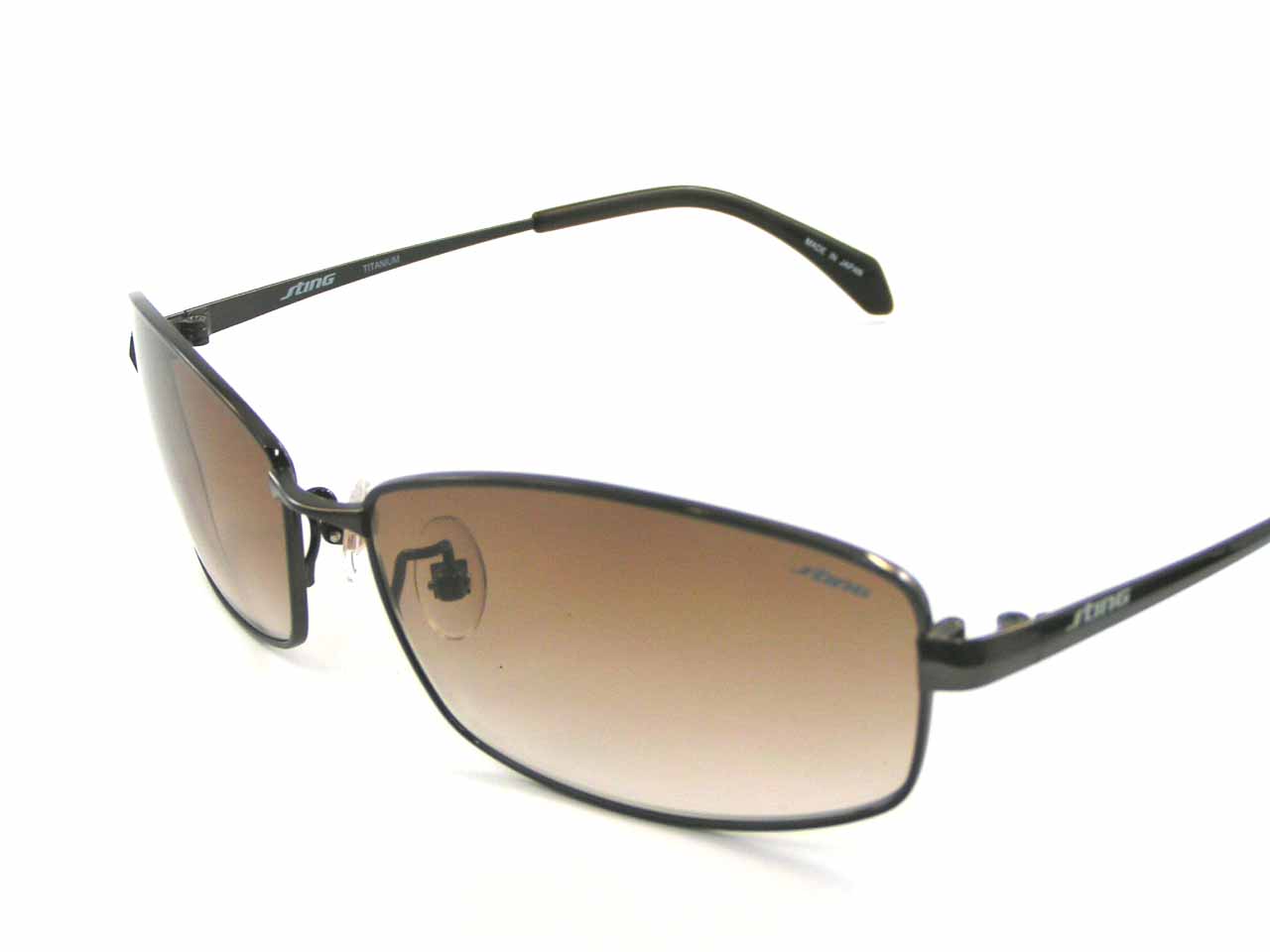 http://www.police.ne.jp/images/police-sting-sunglasses-4788J-K01Y-4.jpg