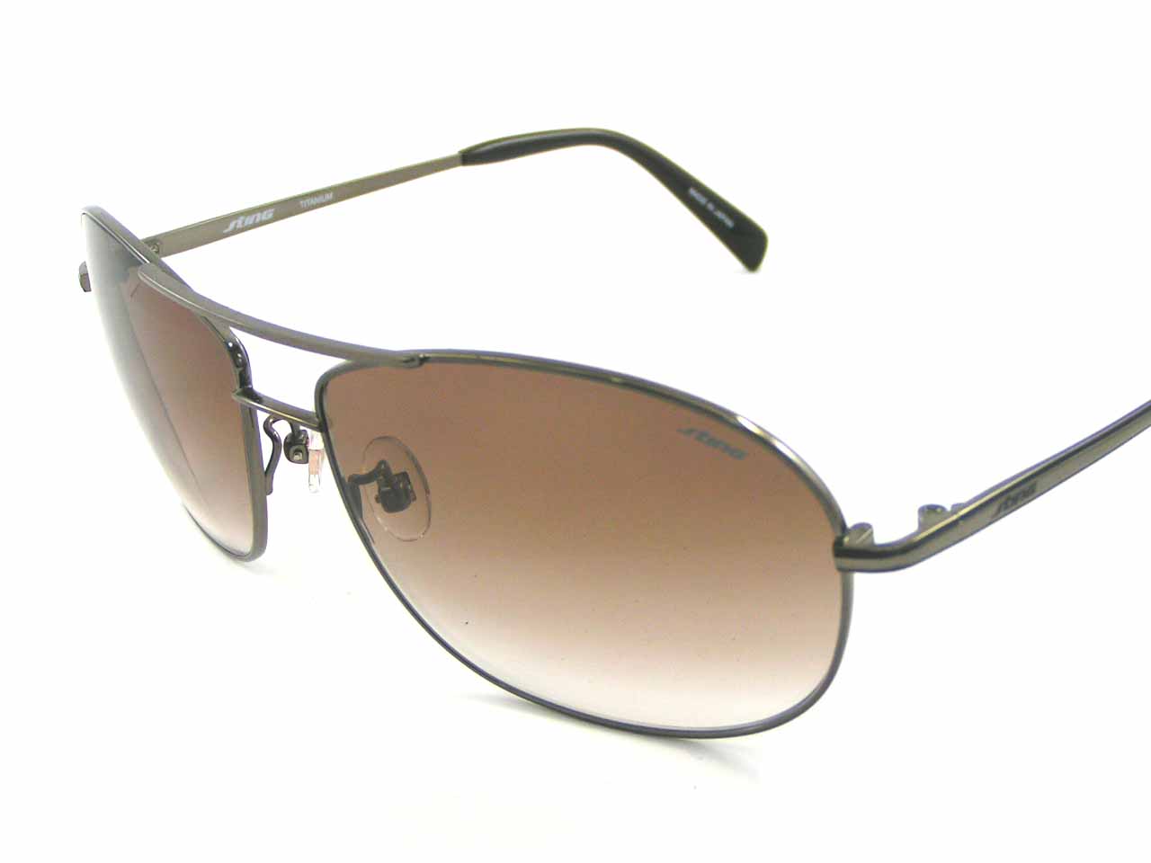 http://www.police.ne.jp/images/police-sting-sunglasses-4844J-K01-4.jpg