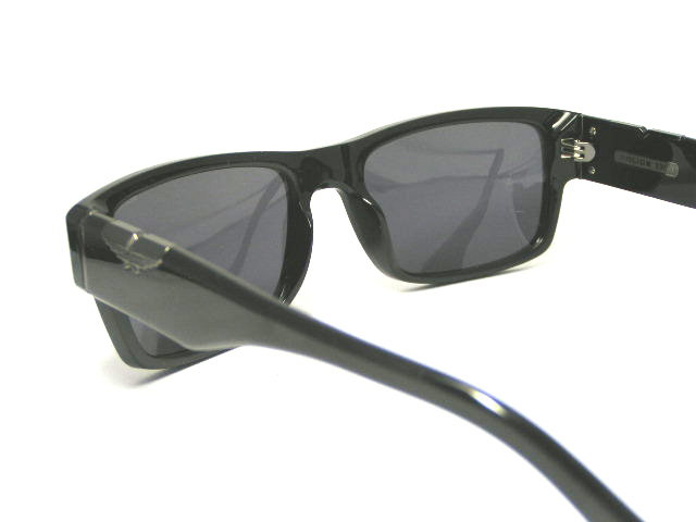 http://www.police.ne.jp/images/police_sunglasses_spl967-0700-5.jpg