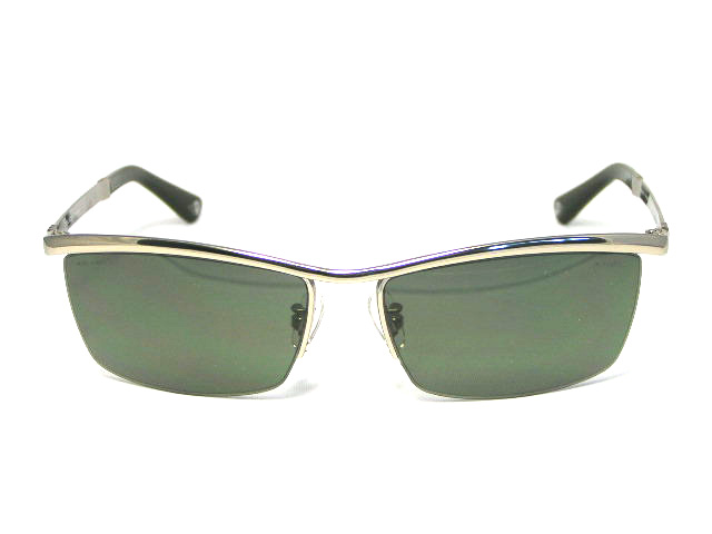 http://www.police.ne.jp/images/police_sunglasses_spla62j-579p-3.jpg