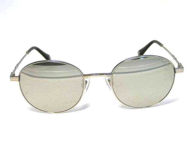 http://www.police.ne.jp/images/police_sunglasses_spla64j-s11x-3.jpg